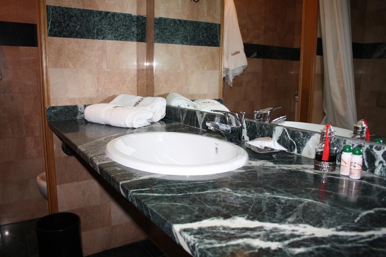 Hotel Kerala San Esteban de Pravia المظهر الخارجي الصورة